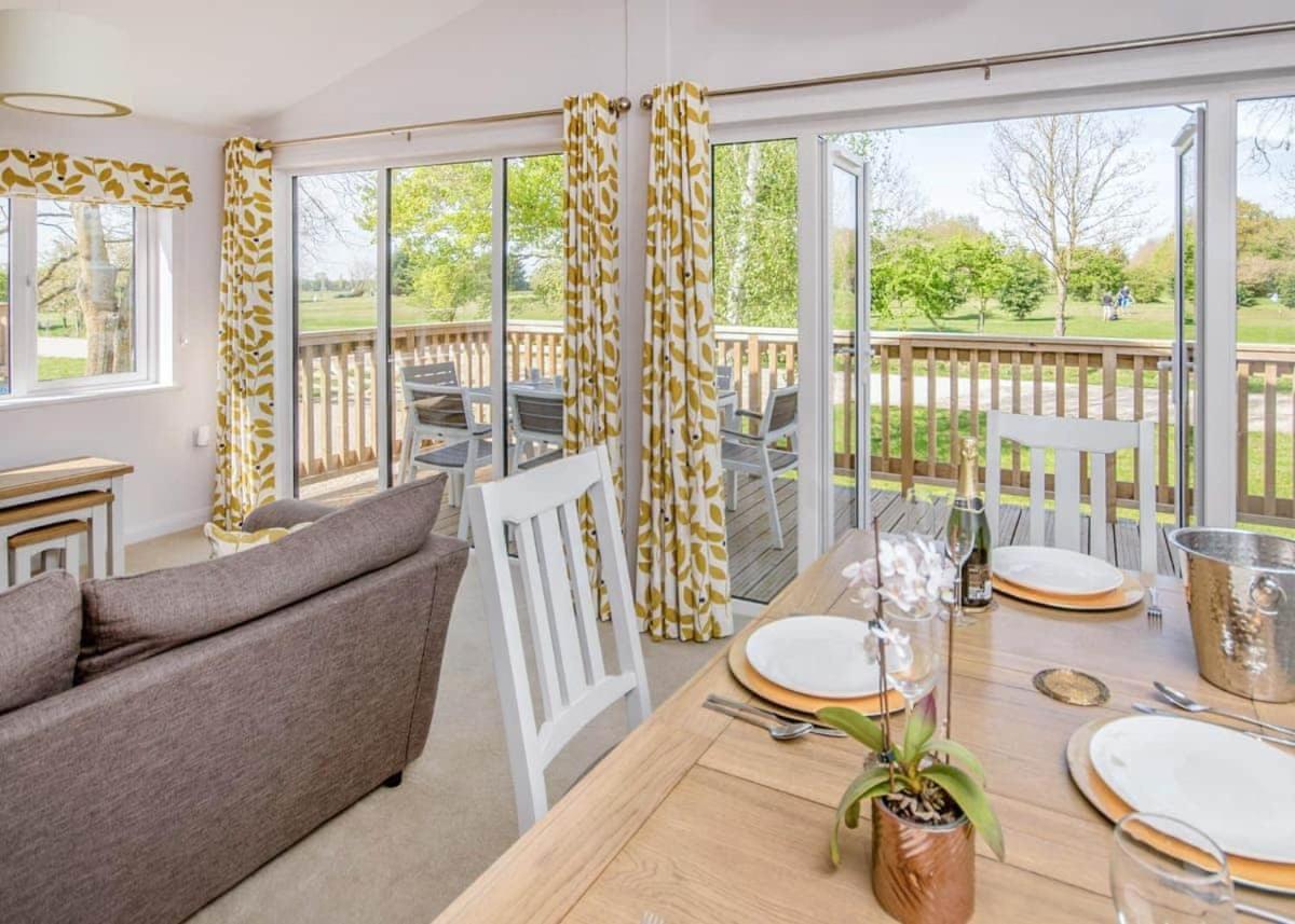 Hawthorn Glen Lodges Downham Market Luaran gambar